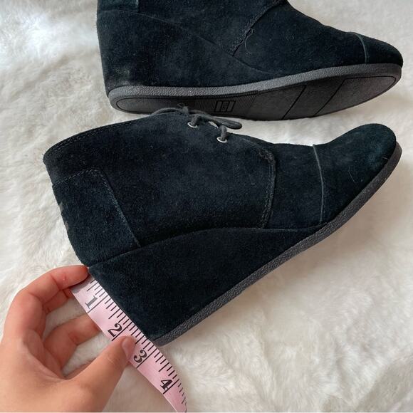 TOMS Suede Lace-Up Wedges Size 9.5 - Picture 5 of 5
